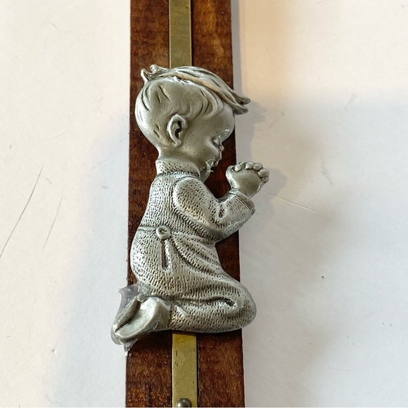 Vintage Brass, Pewter, and Wood Praying Boy Cross Holy Crucifix Religious - Picture 2 of 12